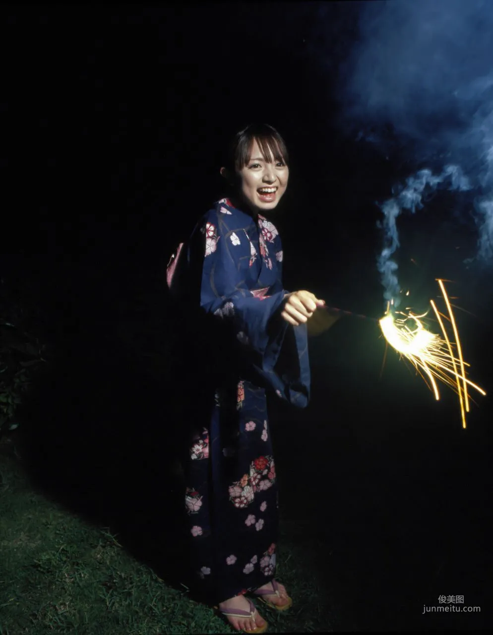 Asami Konno 紺野あさ美/绀野朝美 [Hello! Project Digital Books] Vol.05 寫真集 84