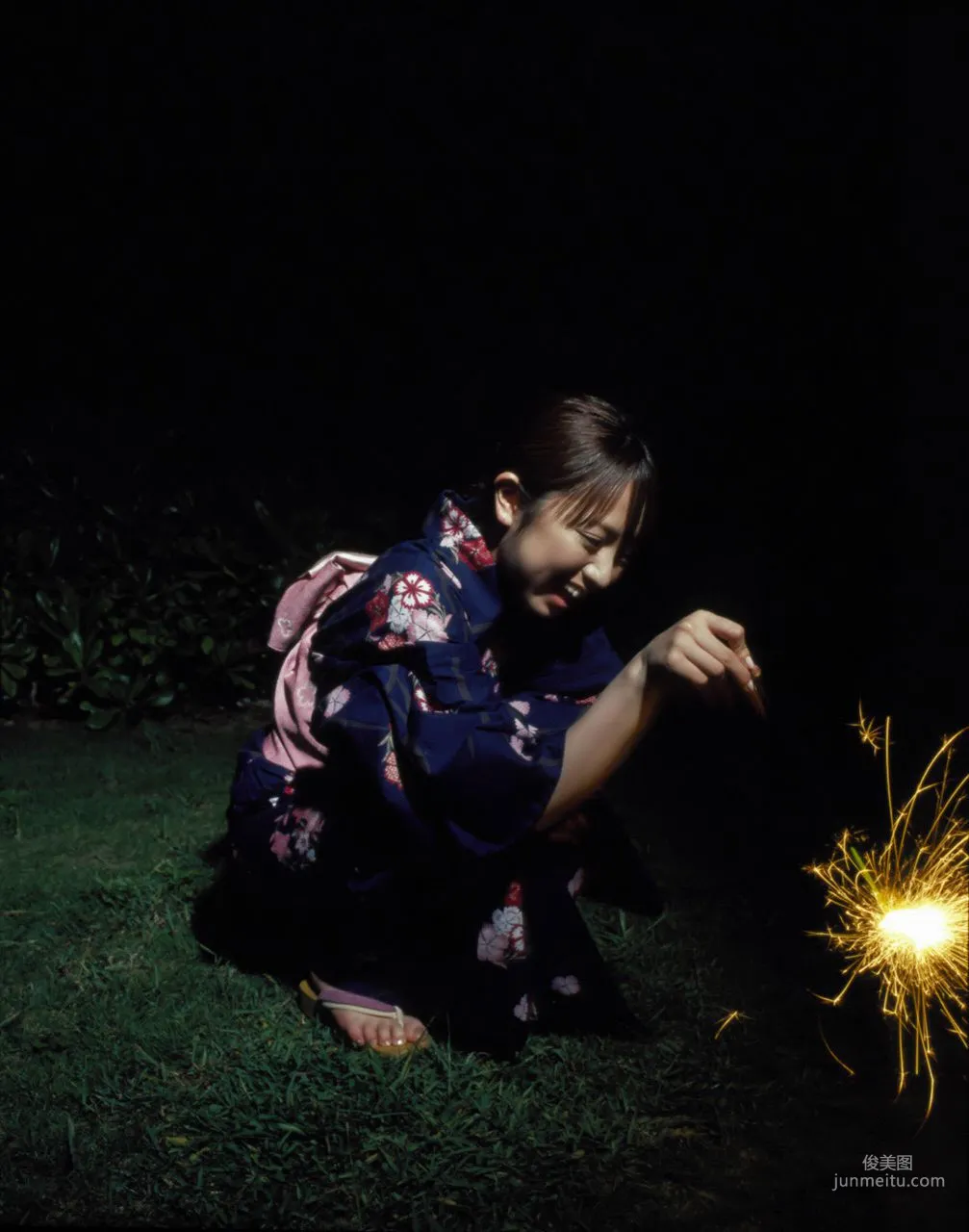Asami Konno 紺野あさ美/绀野朝美 [Hello! Project Digital Books] Vol.05 寫真集 81