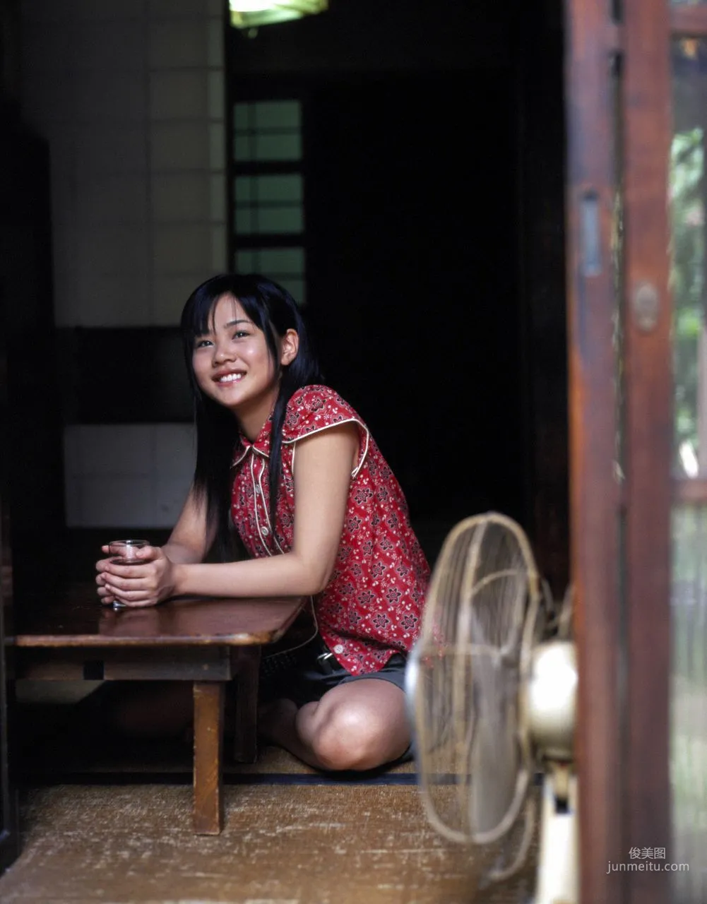Niigaki Risa 新垣裡沙 [Hello! Project Digital Books] Vol.11 寫真集 19