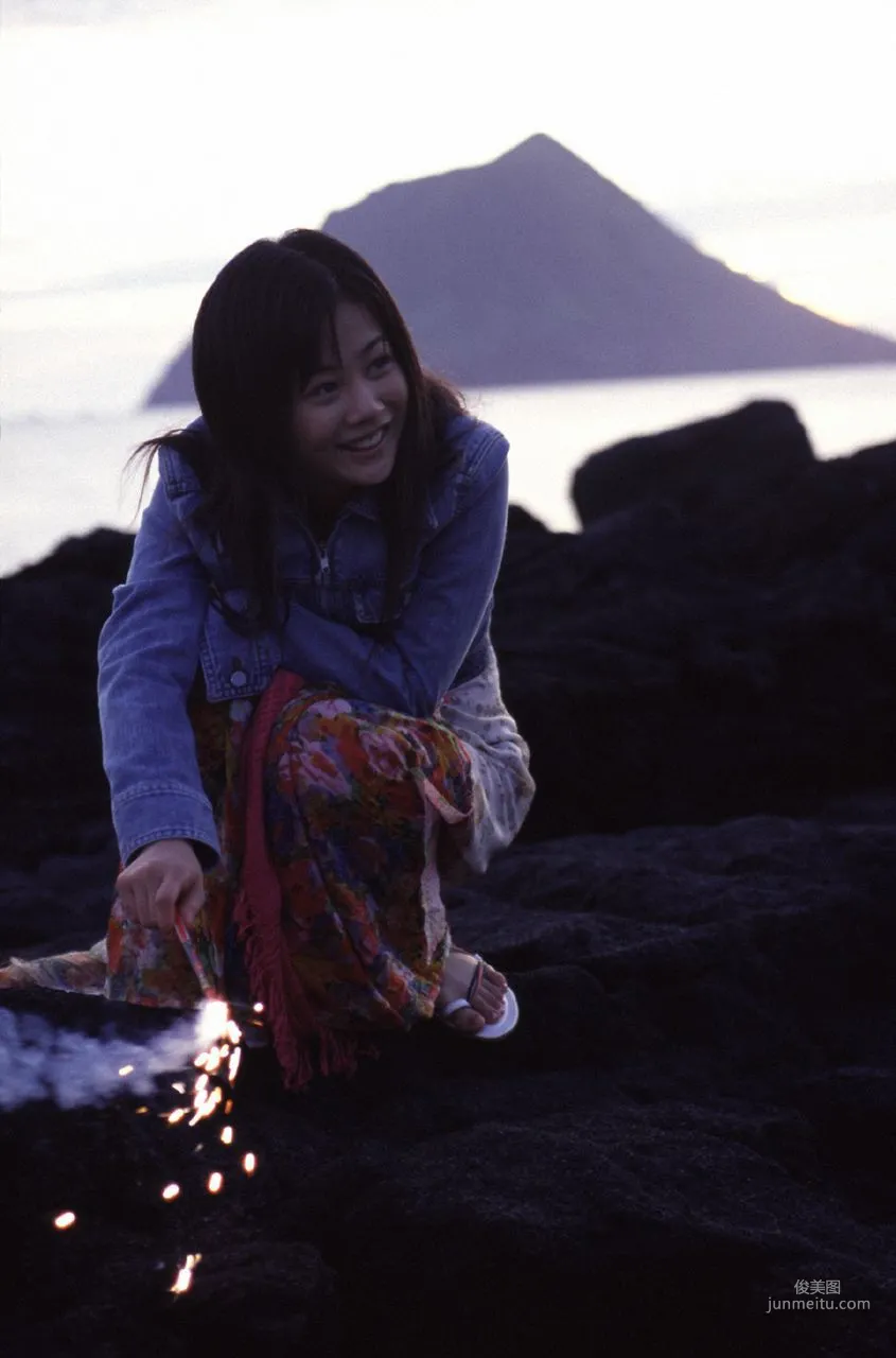 Niigaki Risa 新垣裡沙 [Hello! Project Digital Books] Vol.11 寫真集 37