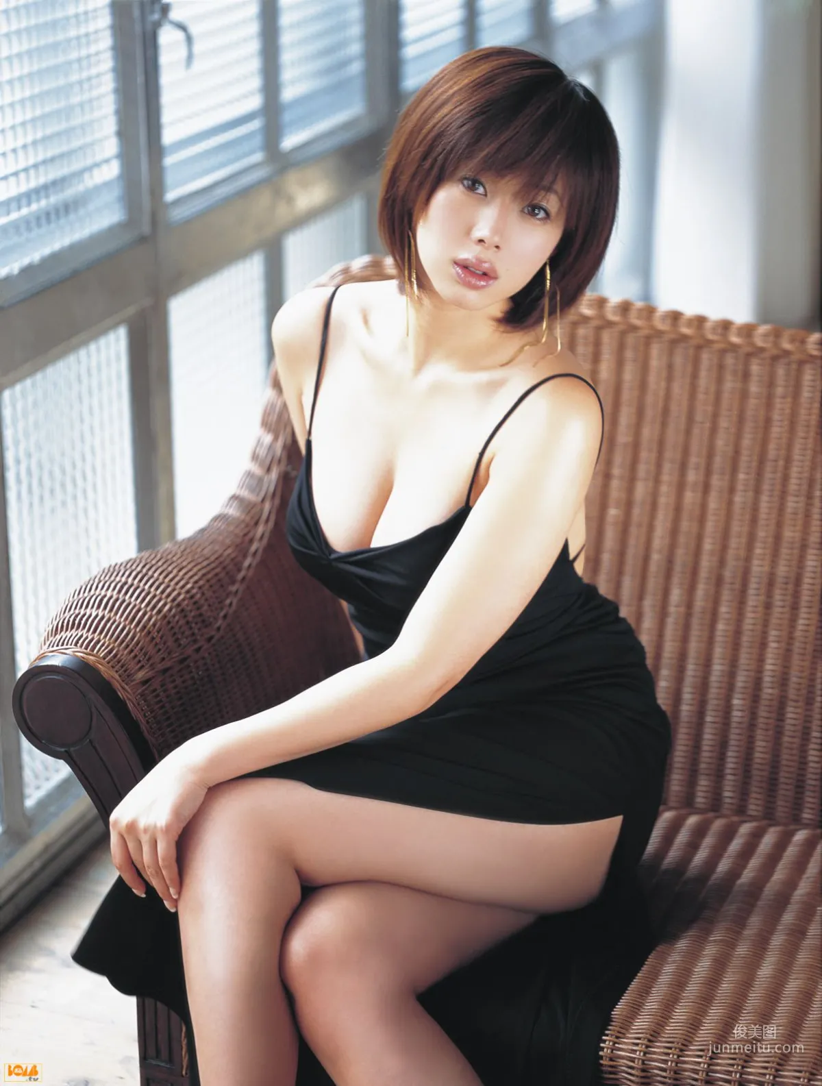 [Bomb.TV] 2005年04月刊 Waka Inoue 井上和香 寫真集 60
