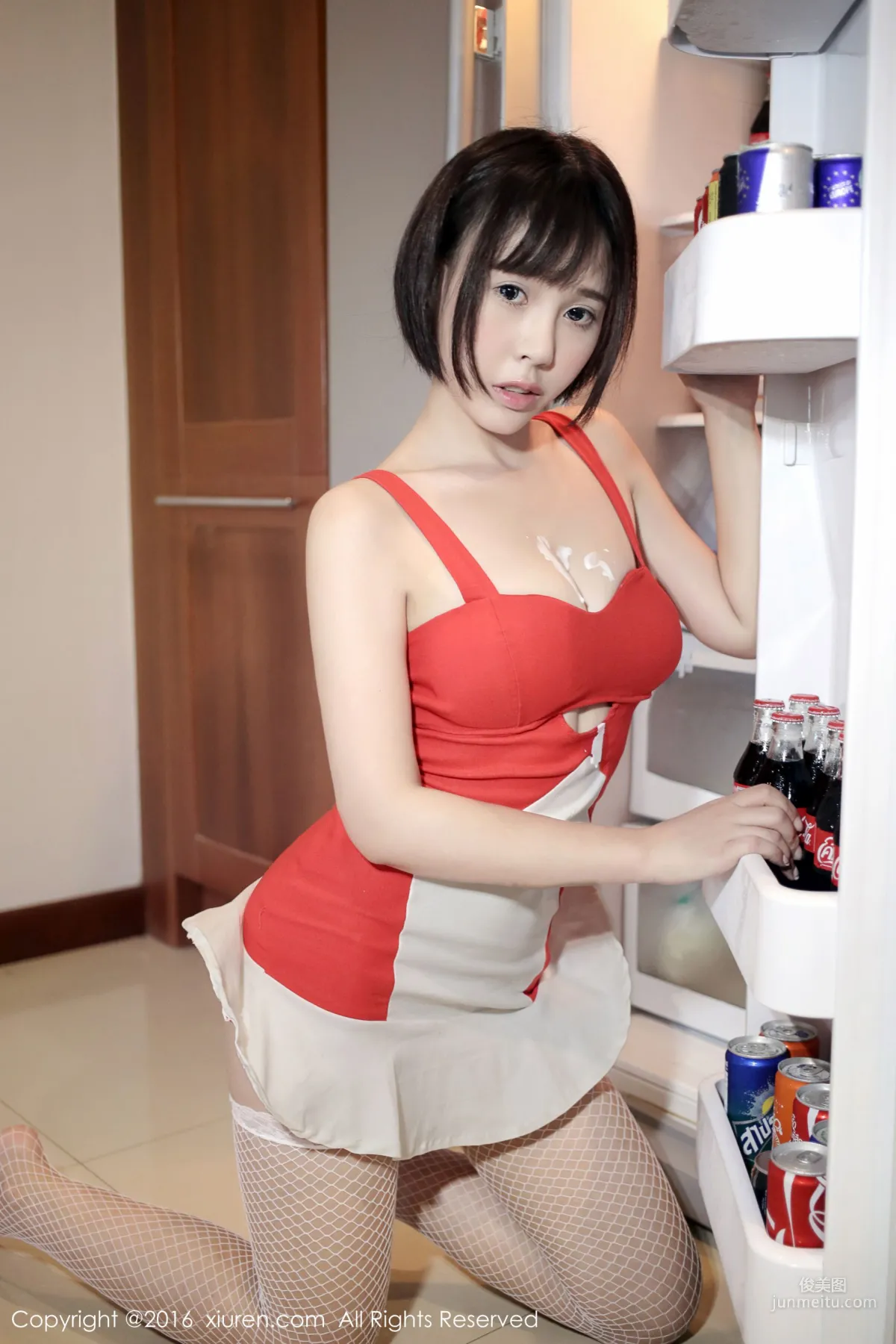 Evelyn艾莉《小紅裙》 [秀人網XiuRen] No.665 寫真集 24