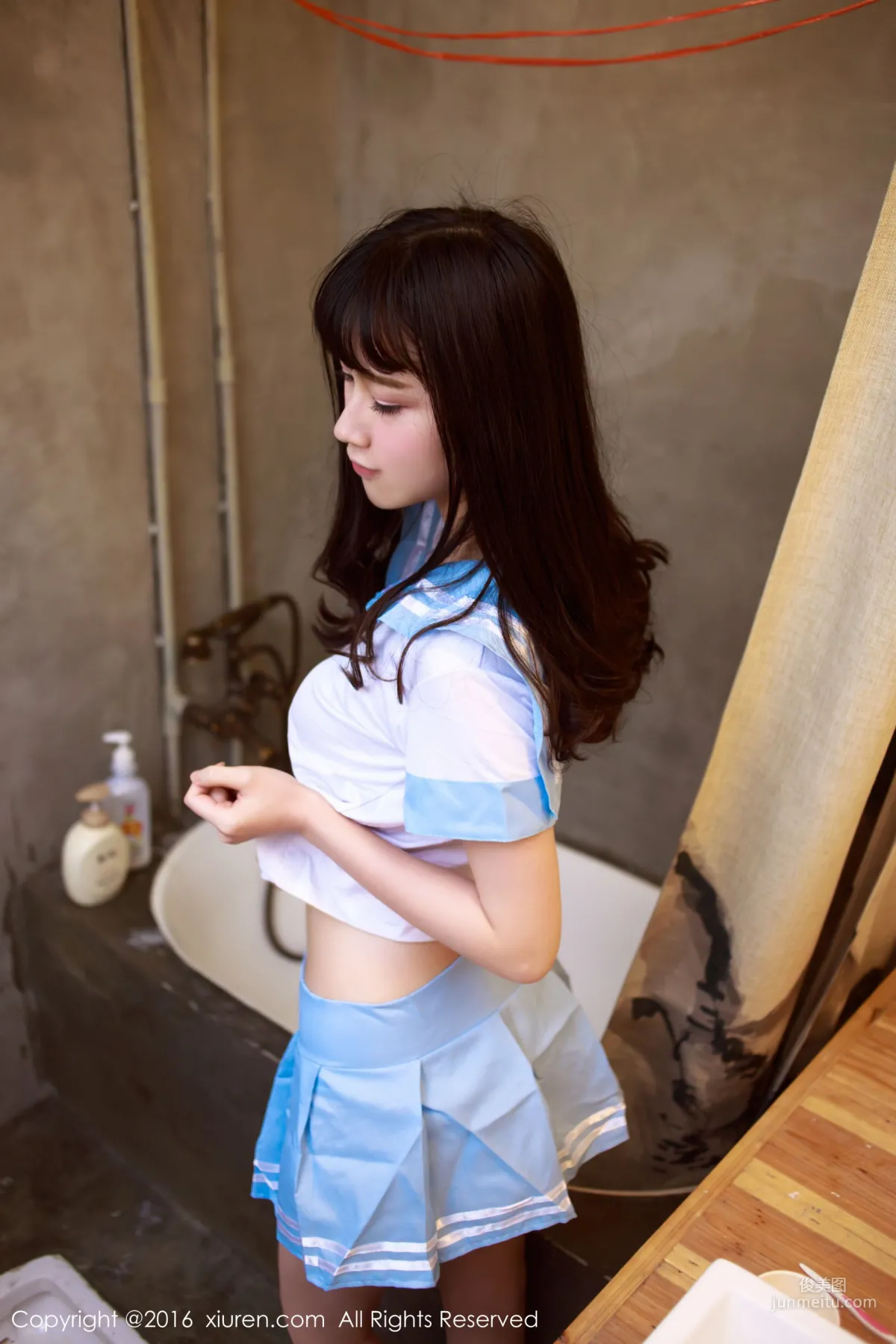 少女心雪雪《少女芳香的夢魂萦繞》 [秀人網XiuRen] No.640 寫真集 30
