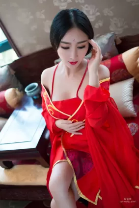 鄒晶晶《花千骨 ▪ 魔化》COS [秀人網XiuRen] No.382 寫真集