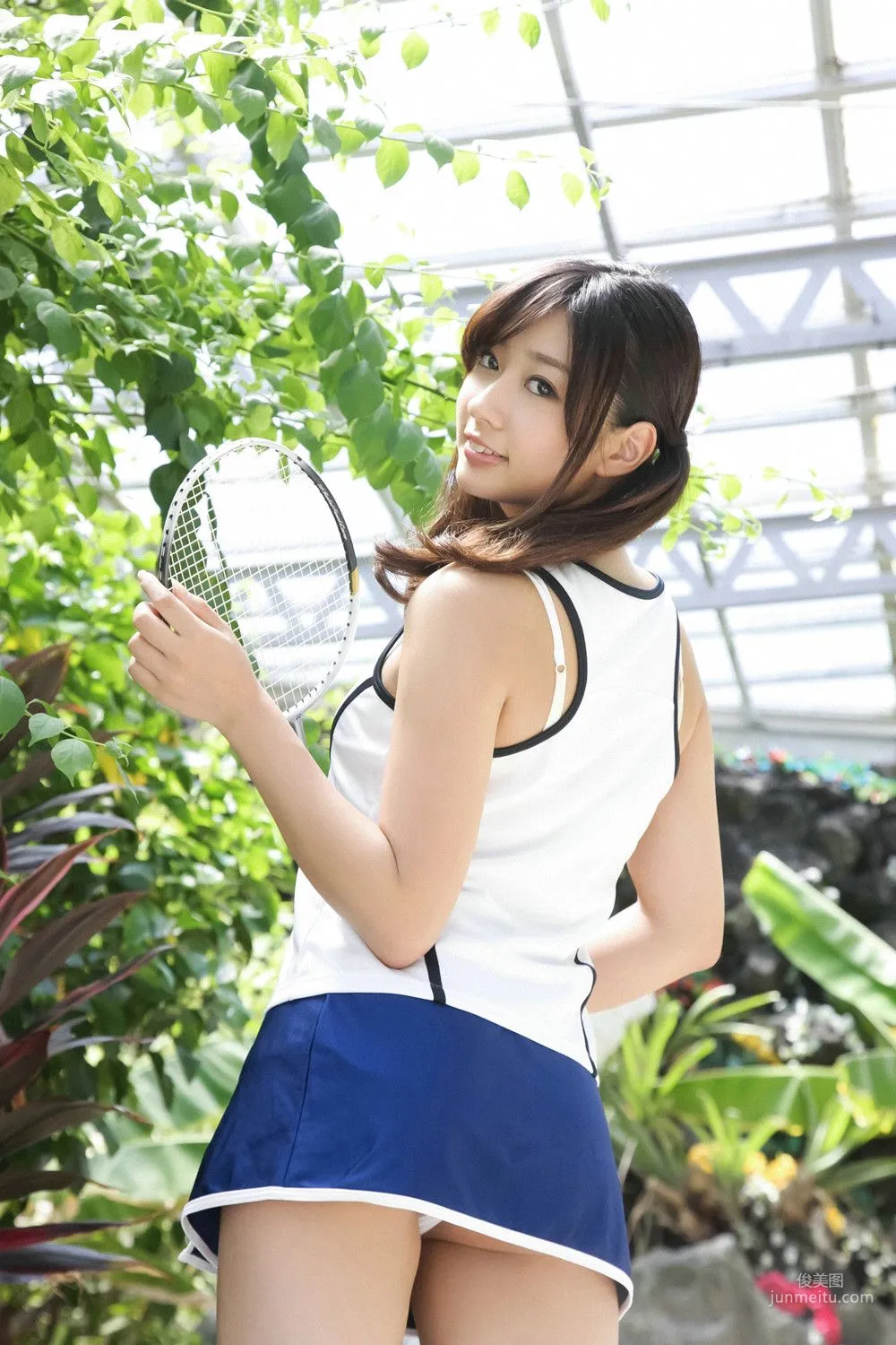 大貫彩香《新星あらわる！ドストライク！》寫真集 [YS Web] Vol.639 22