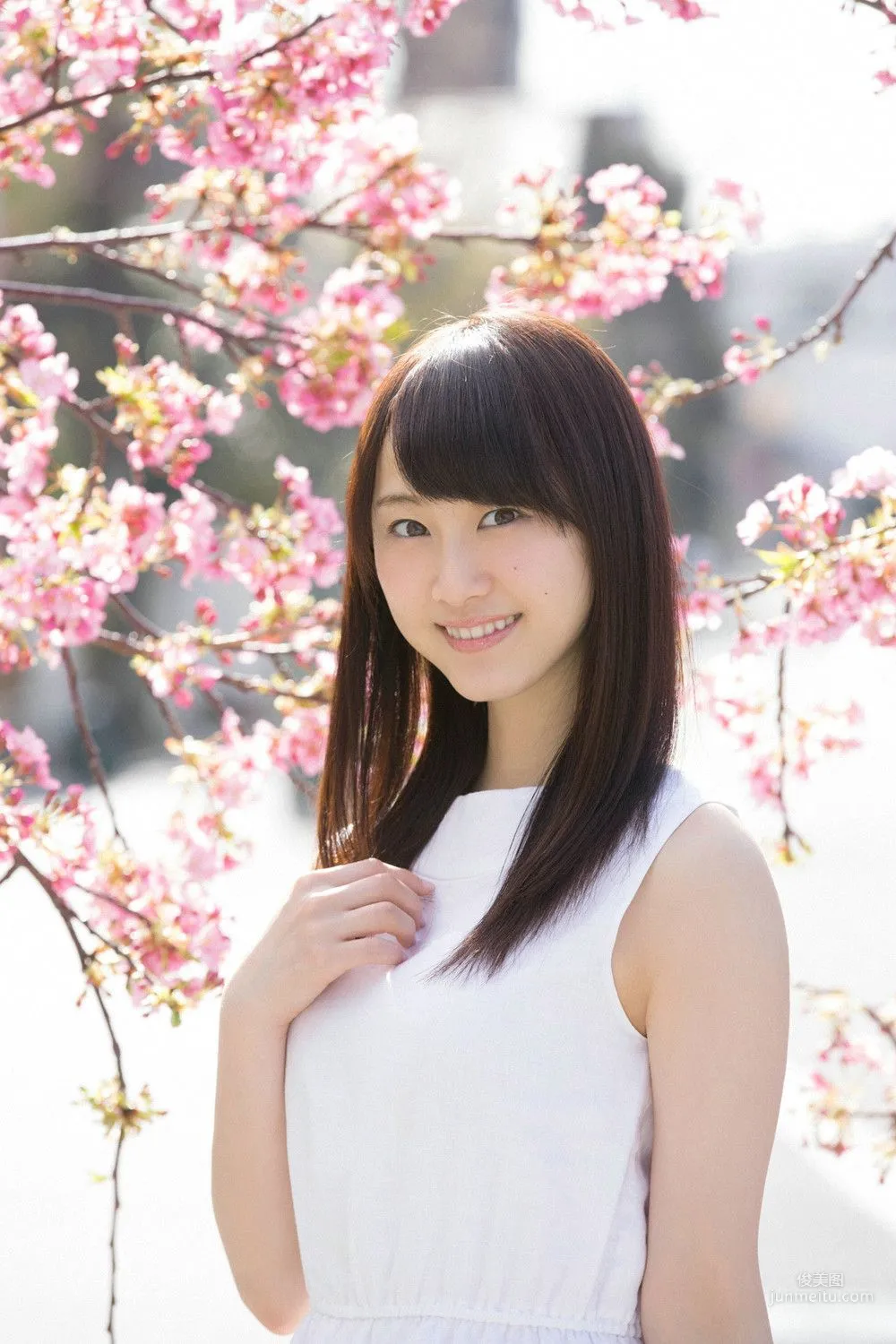 松井玲奈《春色のヒロイン》寫真集 [YS Web] Vol.645 18