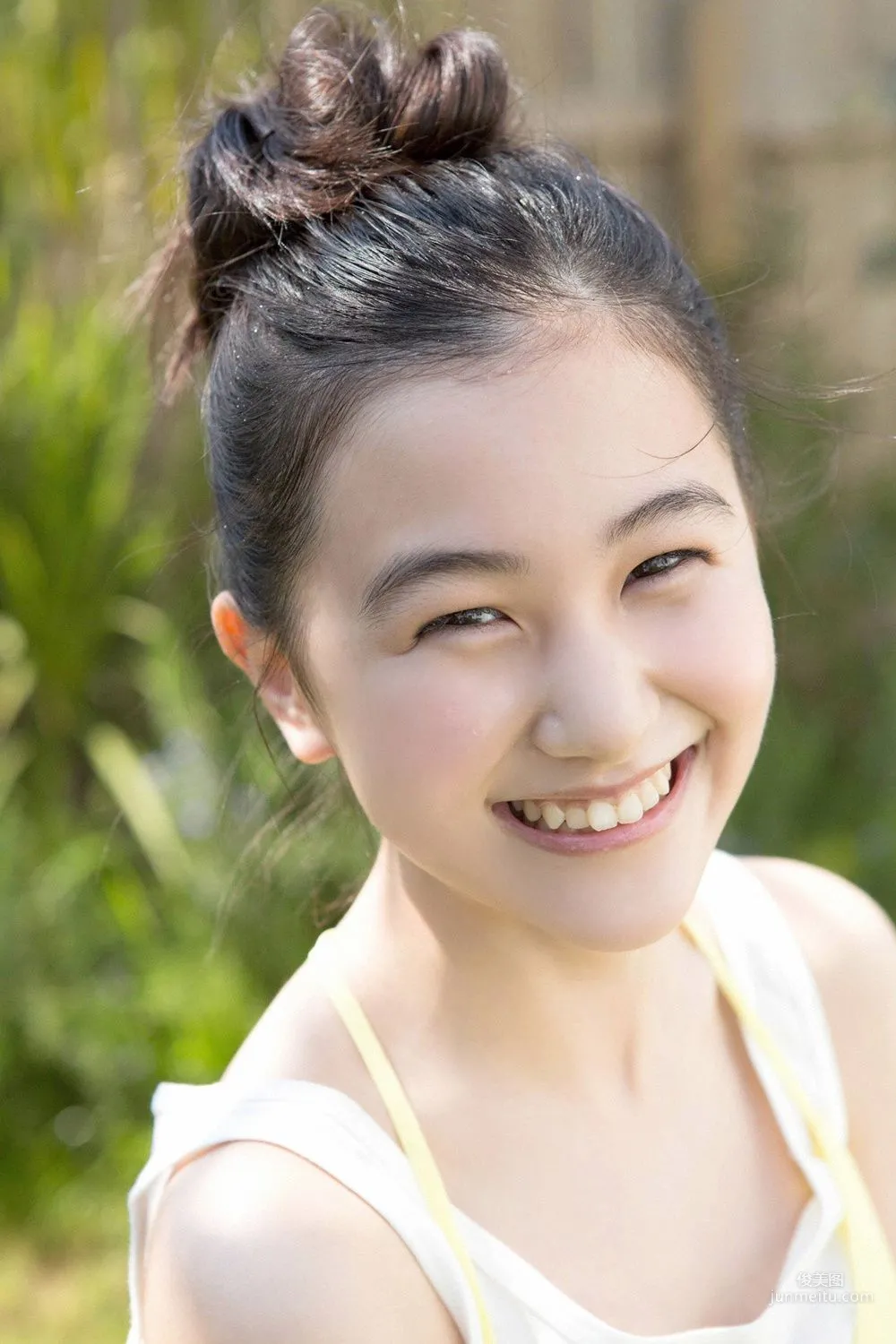 山口まゆ/山口麻友《天使の繭》寫真集 [YS Web] Vol.664 26