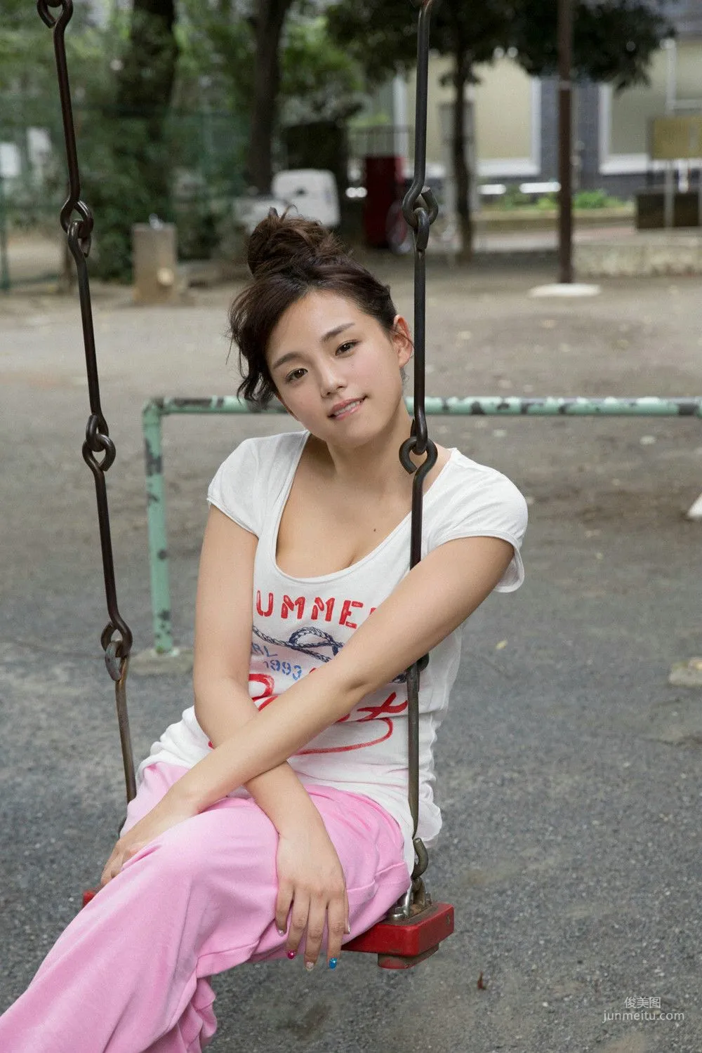 篠崎愛《In The Room》寫真集 [YS Web] Vol.629 5