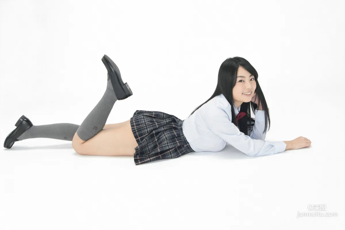 仲倉靜香《黒髪Gカップちゃん入學！》寫真集 [YS Web] Vol.636 8
