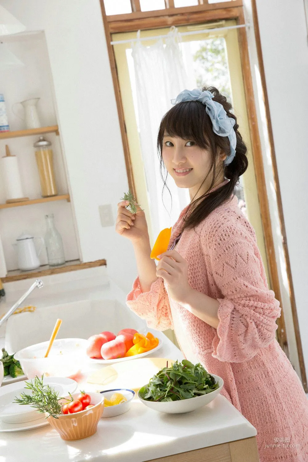 松井玲奈《春色のヒロイン》寫真集 [YS Web] Vol.645 4