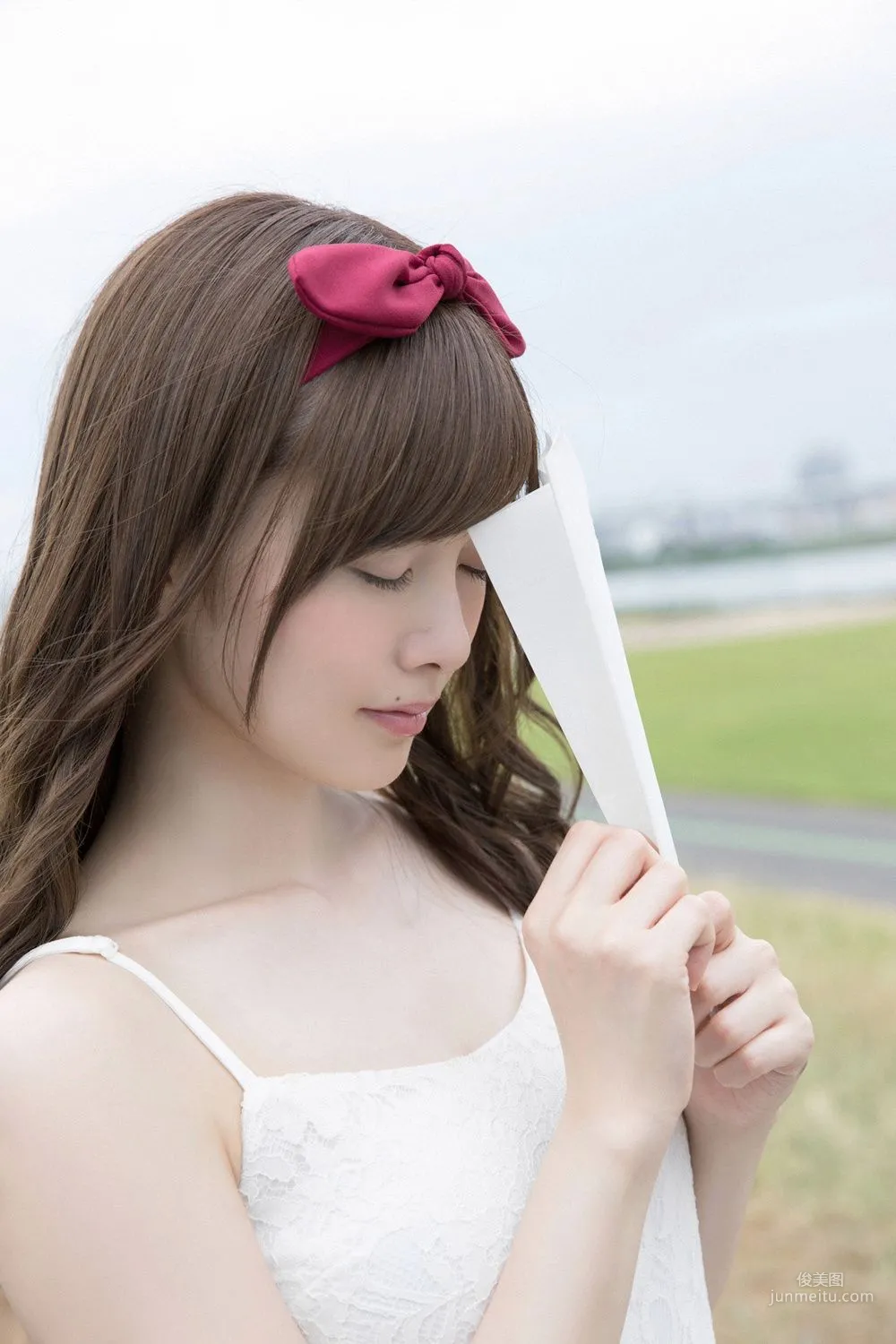 白石麻衣《エース登板!!!!!!》写真集 [YS Web] Vol.6705