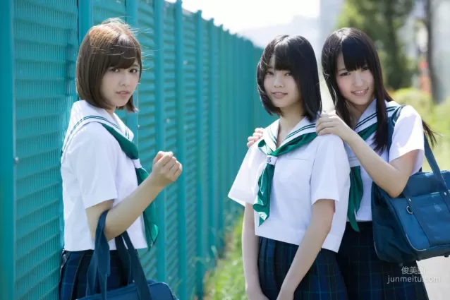 [YS Web] Vol.715 欅坂46成員(平手友梨奈 菅井友香 渡邊理佐) 寫真集