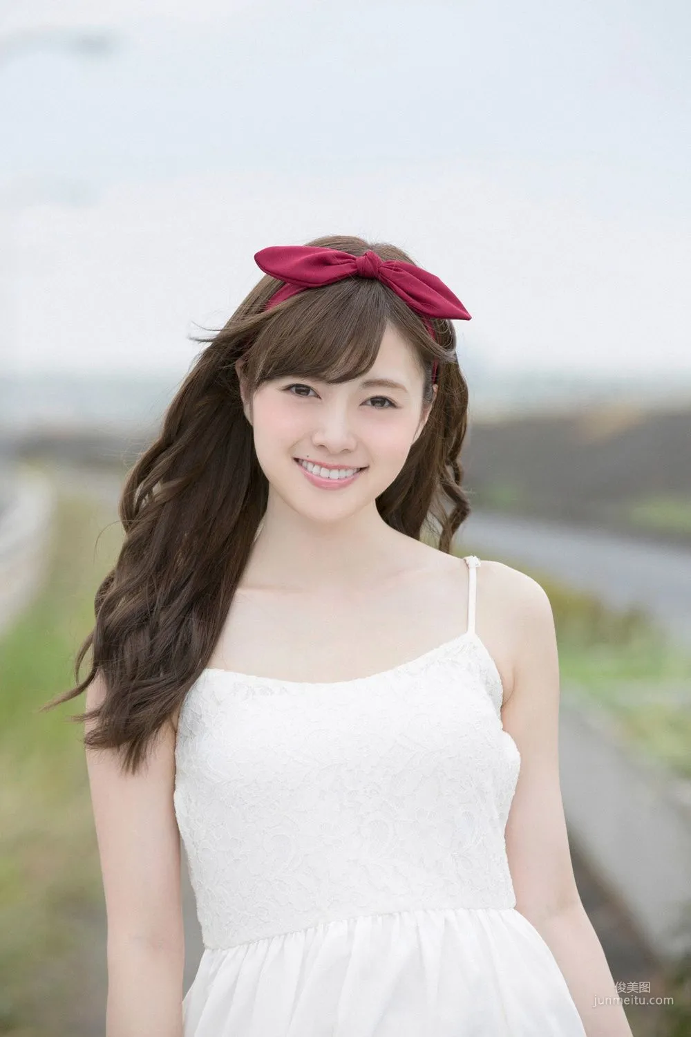 白石麻衣《エース登板!!!!!!》写真集 [YS Web] Vol.6701