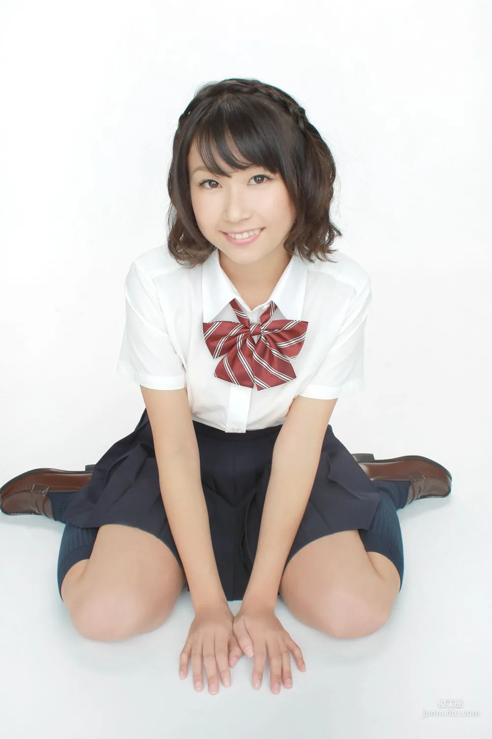 吉田ゆい《言うことナース！いやしの看護學生アイドル入學！》寫真集 [YS Web] Vol.575 3