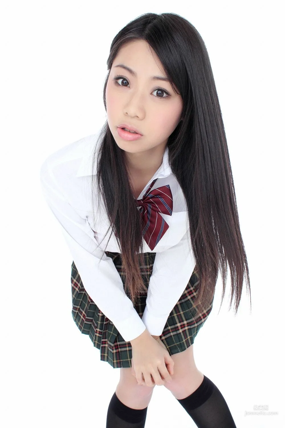 鈴木ふみ奈《Hカップのグラビア女王入學！》寫真集 [YS Web] Vol.395 2