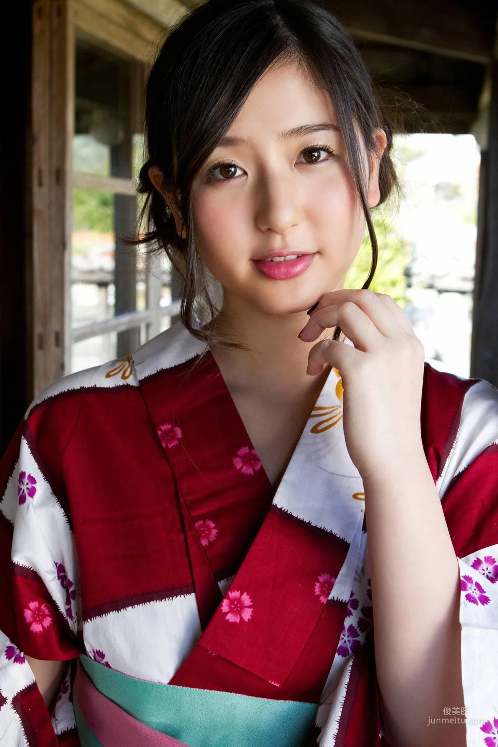 村上友梨《たわわに実った...真夏の果実！》寫真集 [YS Web] Vol.561 6