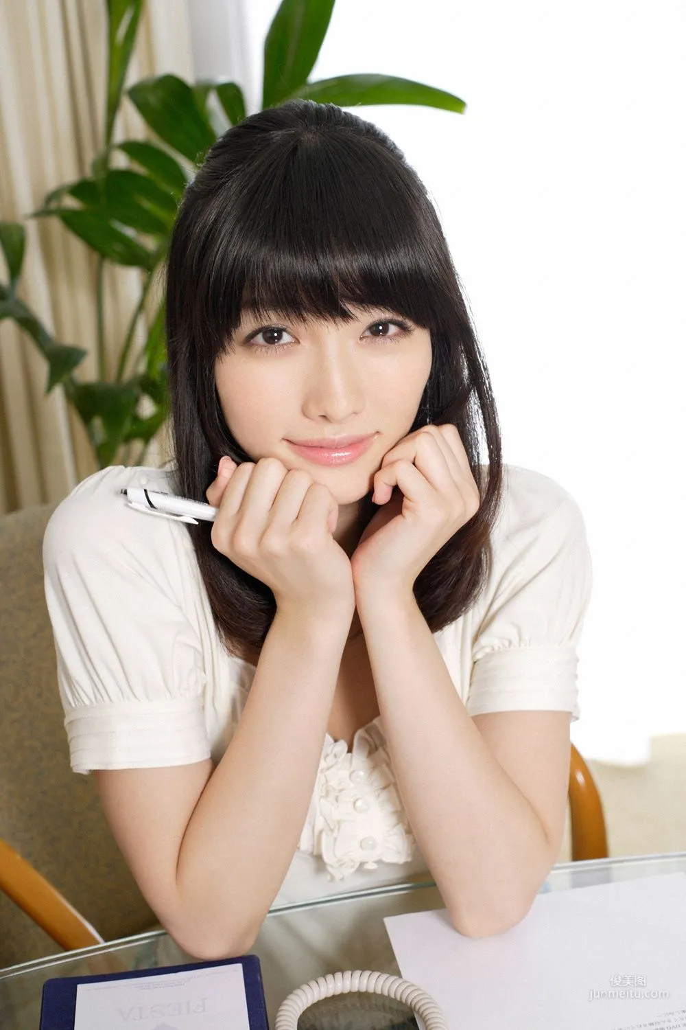 今野杏南《搖れゐ!黑髮美少女》寫真集 [YS Web] Vol.542 6