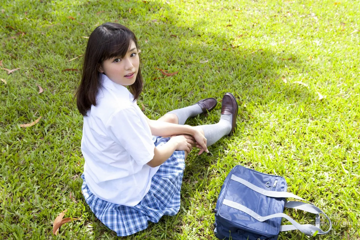 篠崎愛《らぶたんと夏休み》写真集 [YS Web] Vol.41323