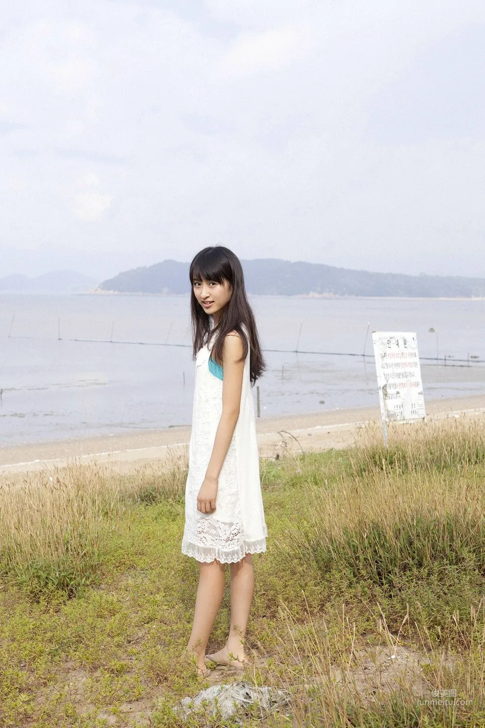 入矢麻衣《一瞬で恋に落ちた!!》写真集 [YS Web] Vol.38613