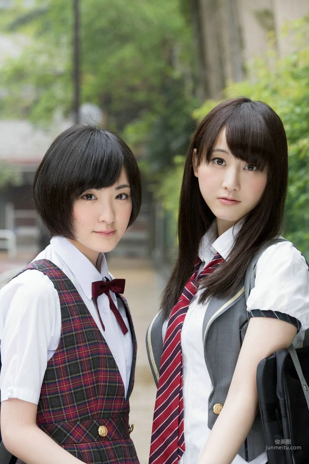 松井玲奈/生駒裡奈《ふたり》寫真集 [YS Web] Vol.609 24