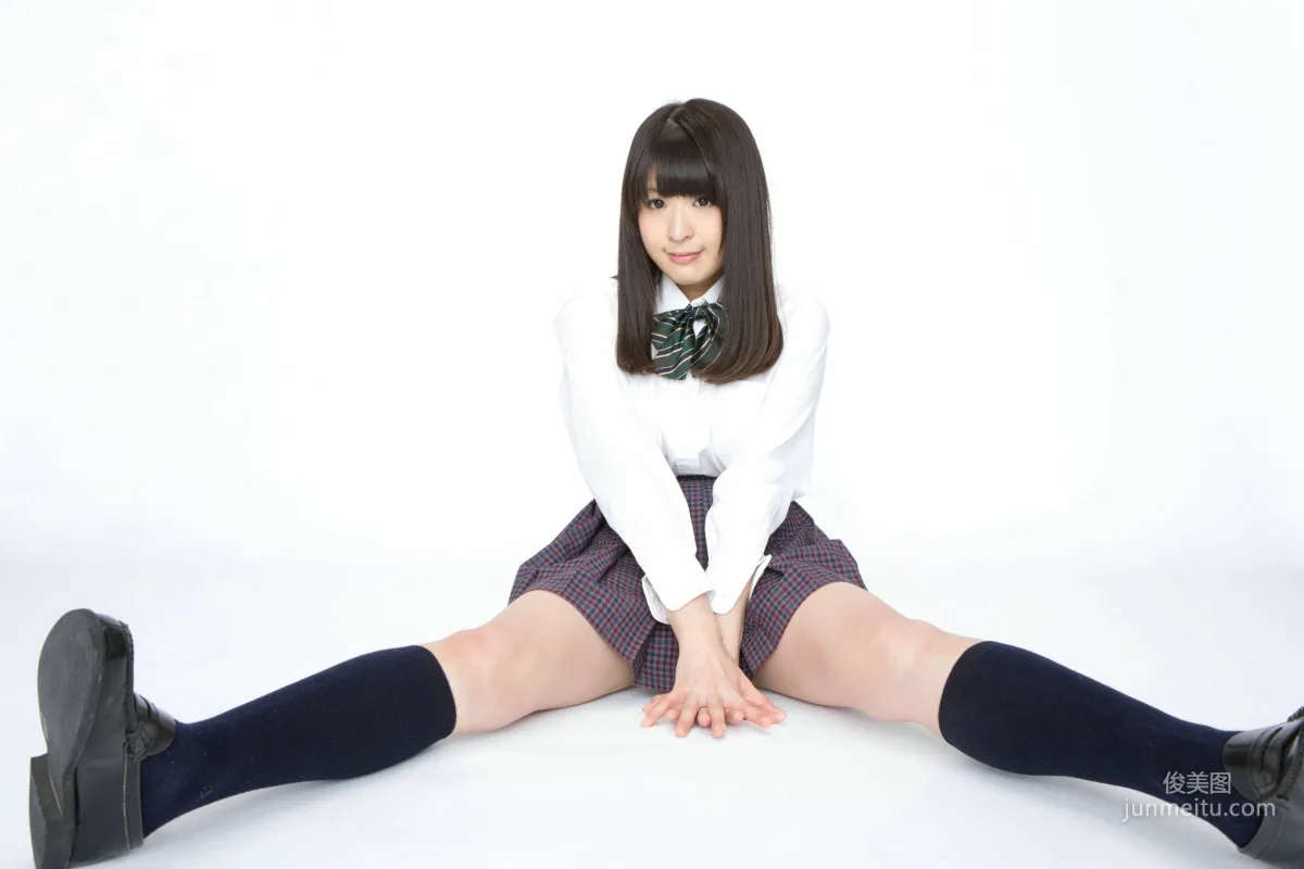 二ノ宮桃《Gカップ！現役ナースが入學！》寫真集 [YS Web] Vol.604 12