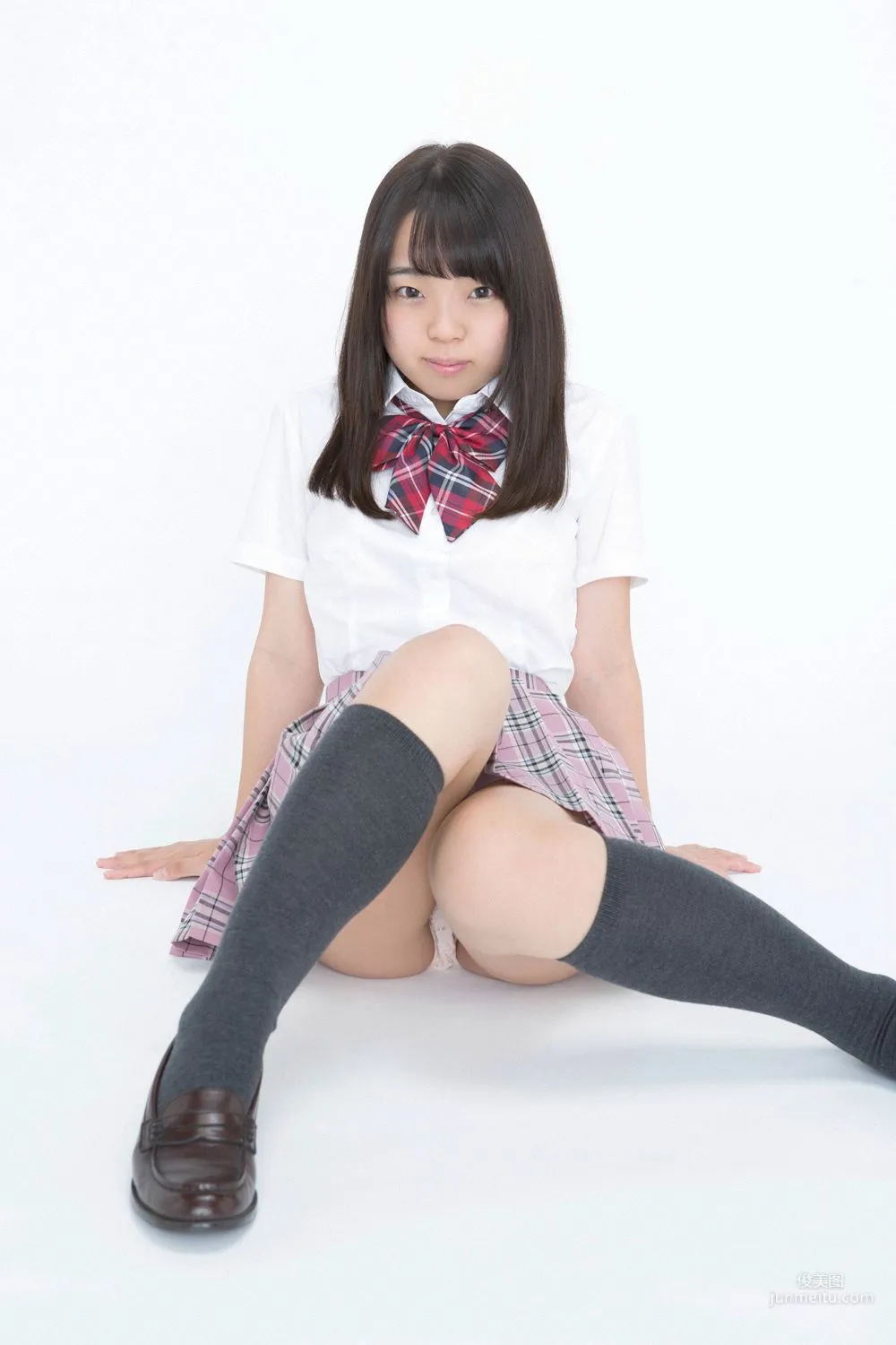 福森つかさ《最強！童顔Fカップ入學!!》寫真集 [YS Web] Vol.681 7