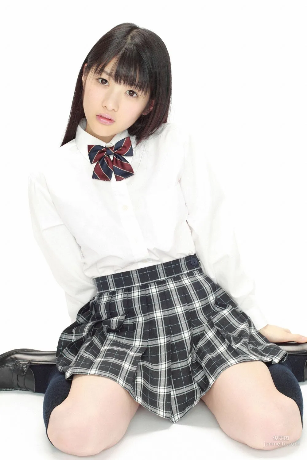 神谷えりな/神谷繪裡奈《ガスマスクを脫いだ美少女！》寫真集 [YS Web] Vol.547 6