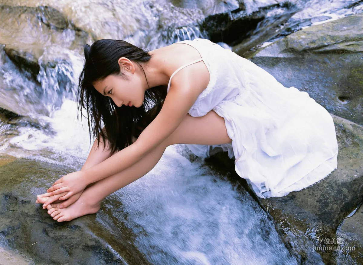 入江紗綾《放課後の冒険》寫真集 [YS Web] Vol.310 34