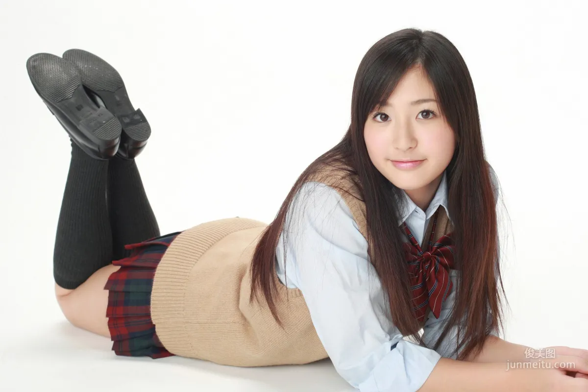 村上友梨《乙女學院 にゅ～グラビアクイーン入學！》寫真集 [YS Web] Vol.334 15