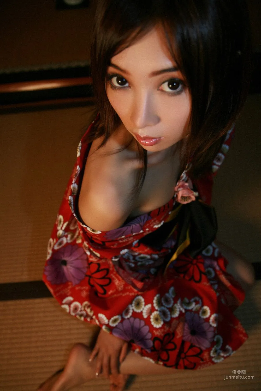 Yuri Yoshida 吉田由莉《背徳と灼熱!》寫真集 [YS Web] Vol.332 20