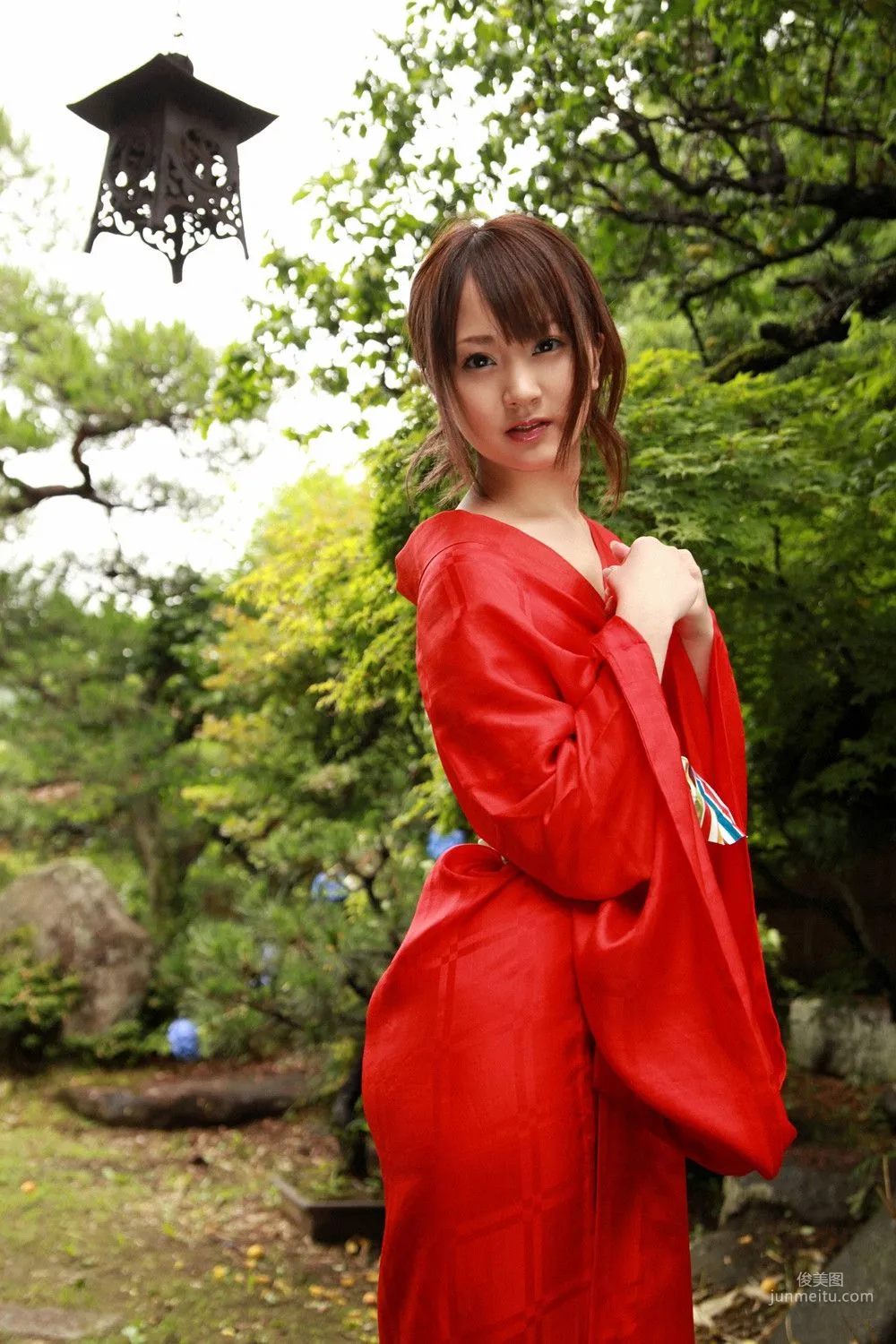 浜田翔子《禁斷の柔肌》寫真集 [YS Web] Vol.328 46