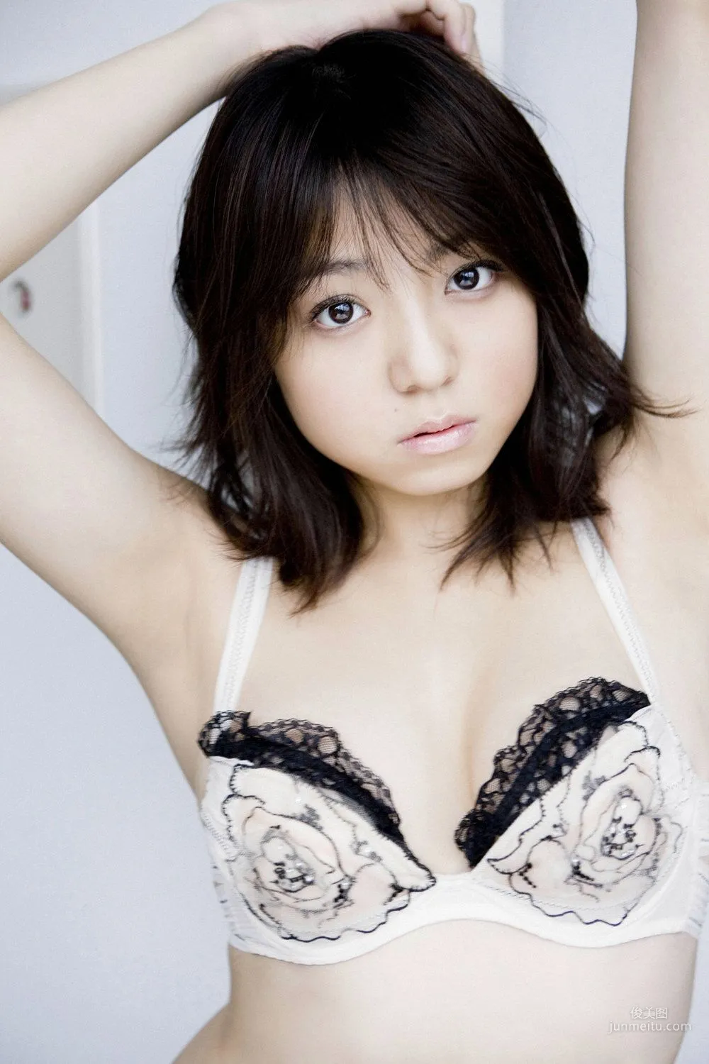 中村靜香《美少女生撮り》寫真集 [YS Web] Vol.291 58