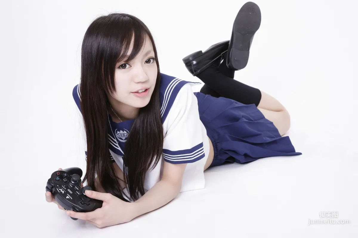鎌田紘子《ひろぴょんの電脳遊戯》寫真集 [YS Web] Vol.342 30