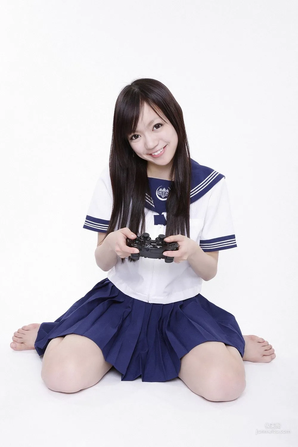 鎌田紘子《ひろぴょんの電脳遊戯》寫真集 [YS Web] Vol.342 23