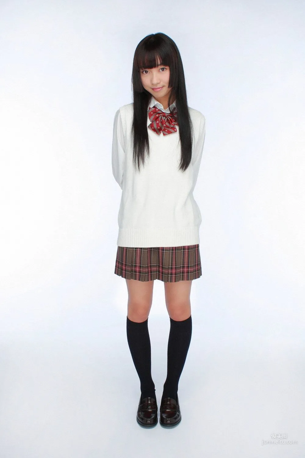 Kurumi Inoue 井上胡桃 UNDERAGE! 寫真集 [YS Web] Vol.285 1