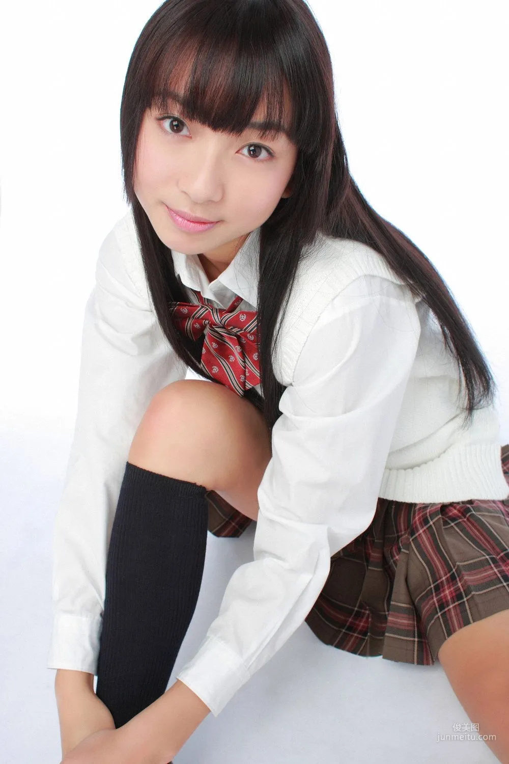 Kurumi Inoue 井上胡桃 UNDERAGE! 寫真集 [YS Web] Vol.285 21