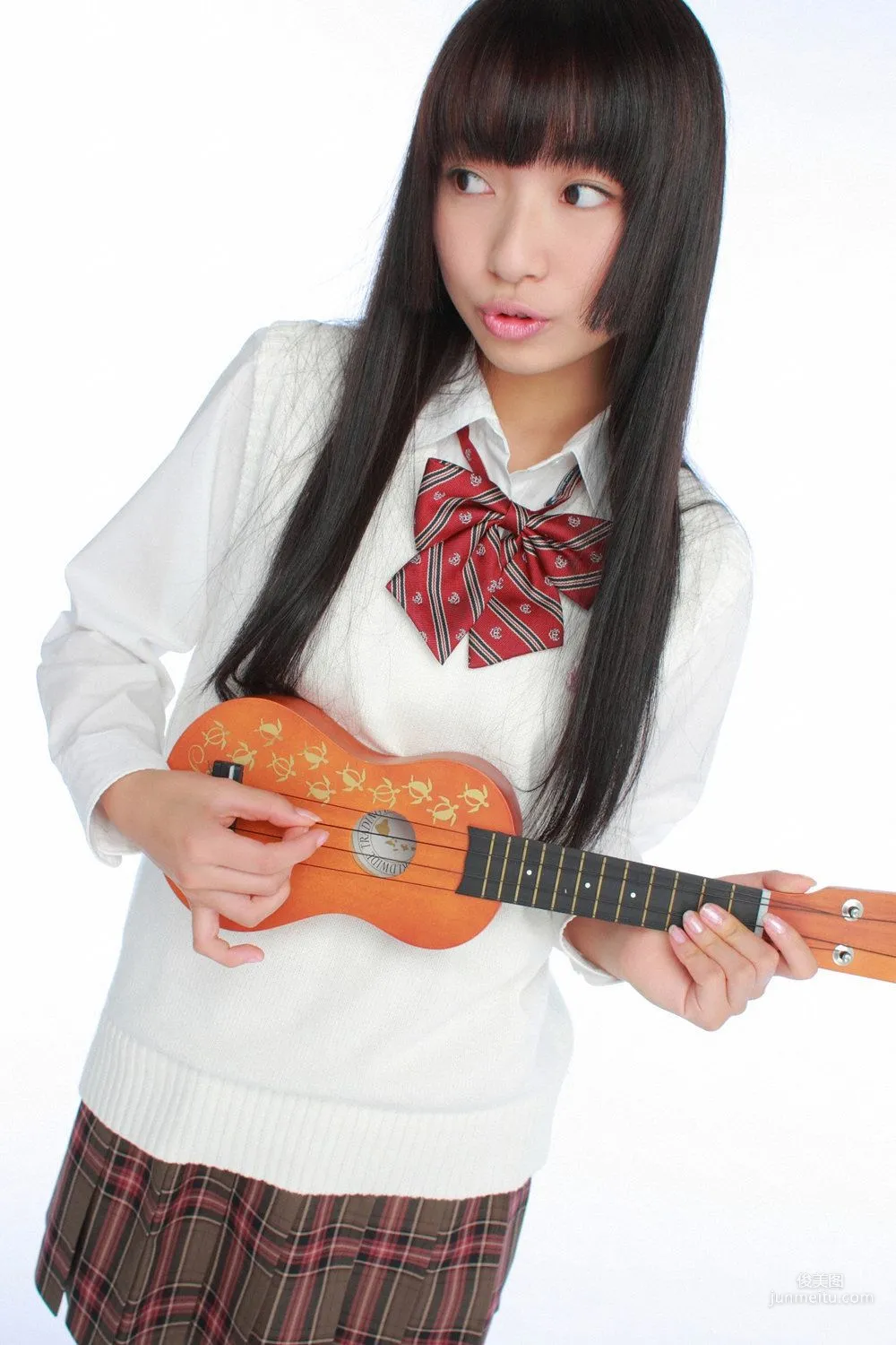 Kurumi Inoue 井上胡桃 UNDERAGE! 寫真集 [YS Web] Vol.285 27