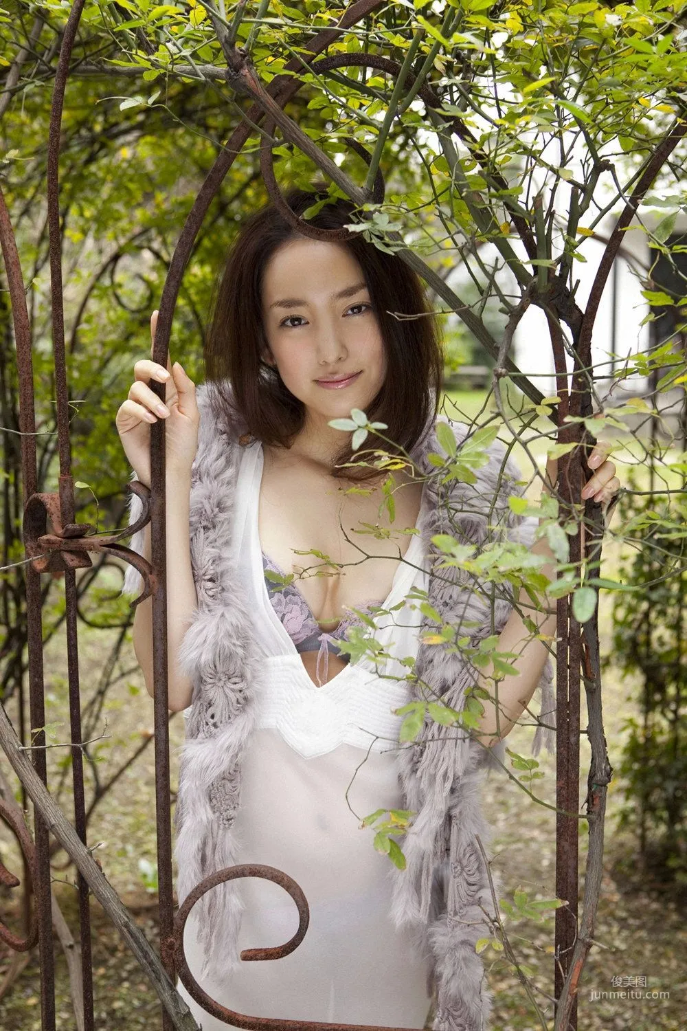 [YS Web] Vol.295 Natsuko Nagaike 永池南津子 寫真集 38