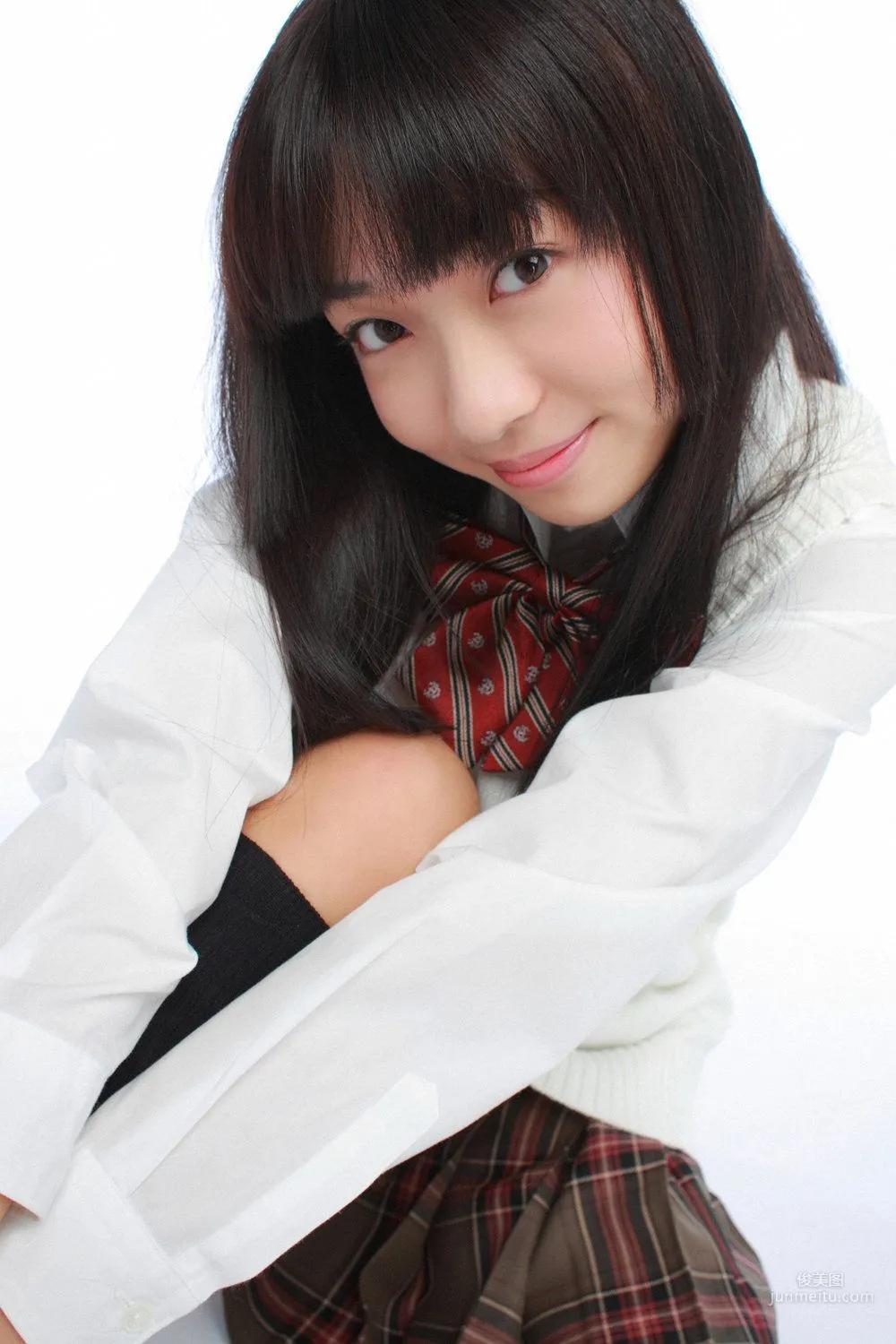 Kurumi Inoue 井上胡桃 UNDERAGE! 寫真集 [YS Web] Vol.285 22