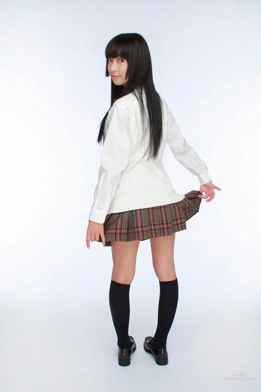 Kurumi Inoue 井上胡桃 UNDERAGE! 寫真集 [YS Web] Vol.285 3
