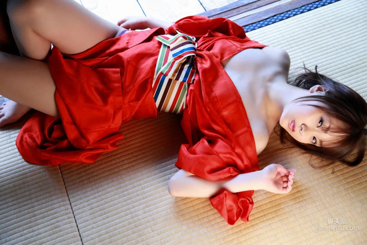 浜田翔子《禁斷の柔肌》寫真集 [YS Web] Vol.328 69