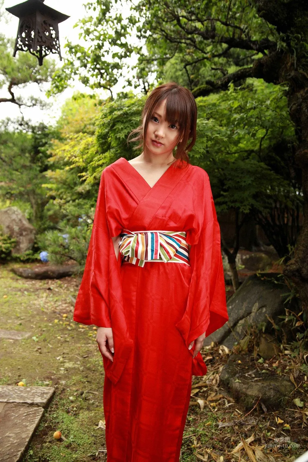 浜田翔子《禁斷の柔肌》寫真集 [YS Web] Vol.328 45