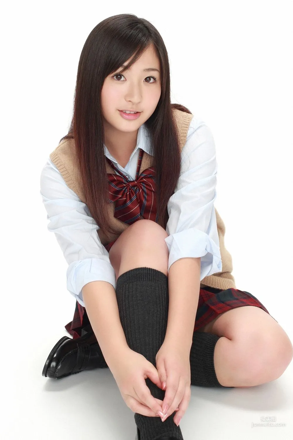 村上友梨《乙女學院 にゅ～グラビアクイーン入學！》寫真集 [YS Web] Vol.334 9