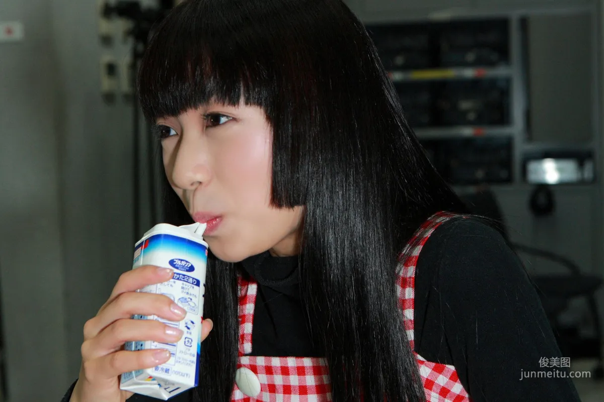 Kurumi Inoue 井上胡桃 UNDERAGE! 寫真集 [YS Web] Vol.285 15
