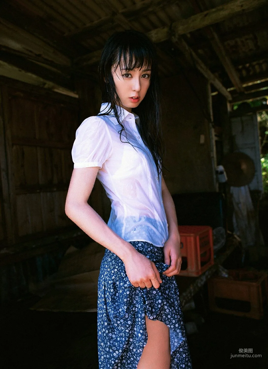 秋山莉奈《莉奈のもうひと雫》寫真集 [YS Web] Vol.234 41