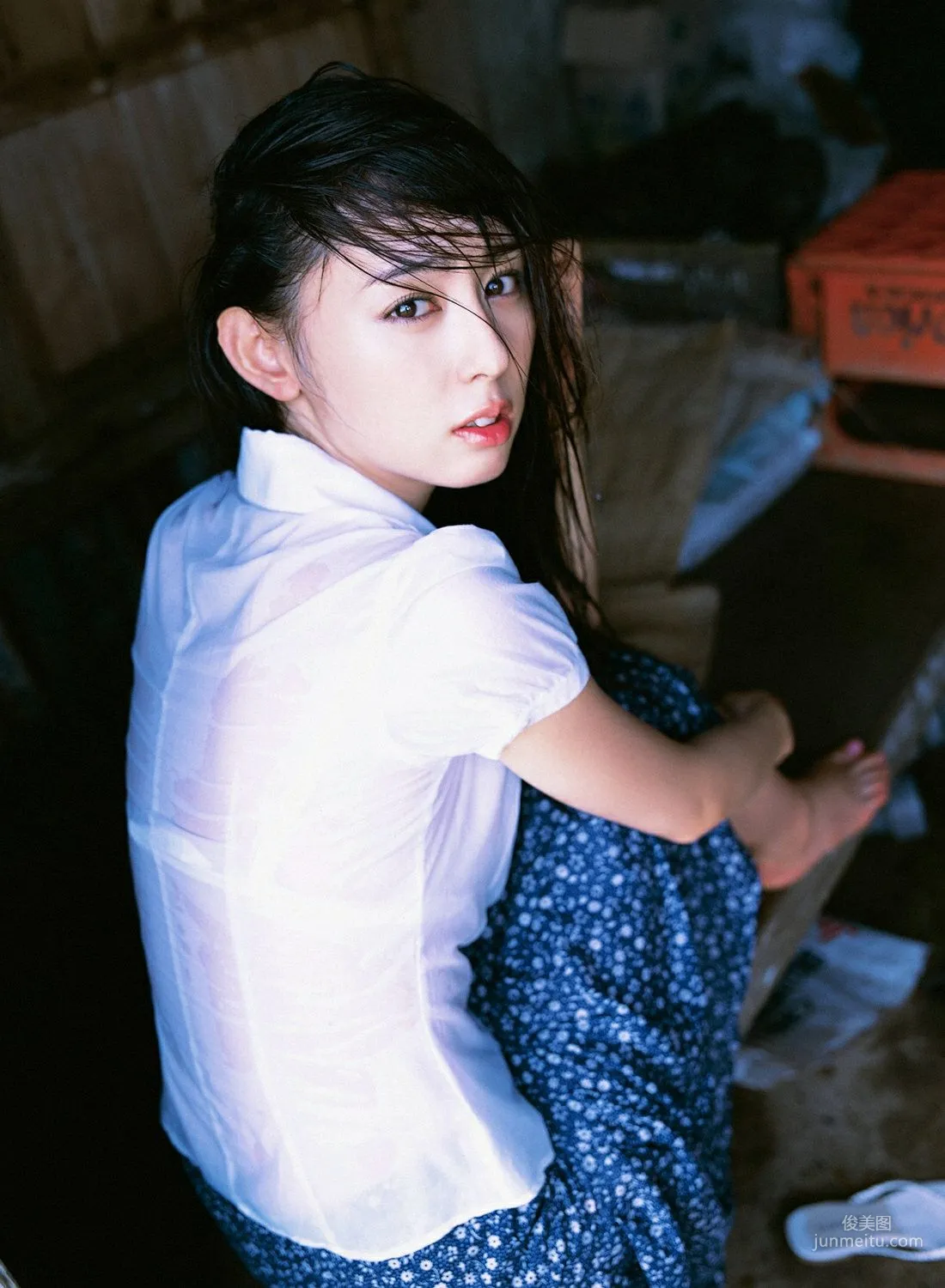 秋山莉奈《莉奈のもうひと雫》寫真集 [YS Web] Vol.234 38