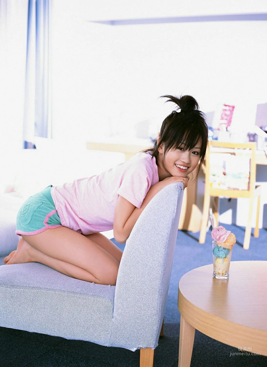 前田敦子《AKBのネ申、あっちゃん》写真集 [YS Web] Vol.2777