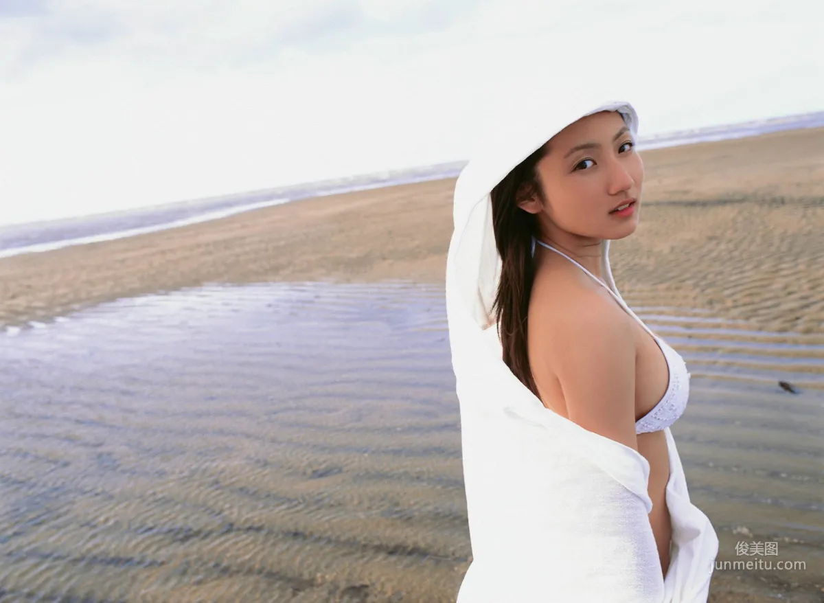 入江紗綾《Road~旅立ち~》写真集 [YS Web] Vol.27343