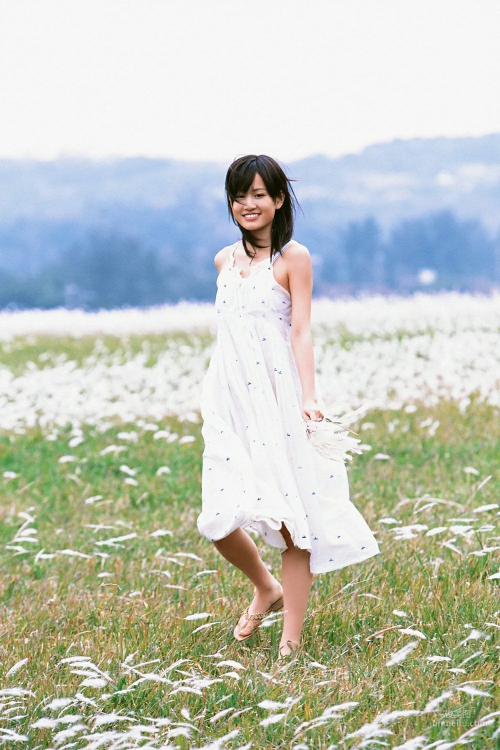 前田敦子《AKBのネ申、あっちゃん》写真集 [YS Web] Vol.27755