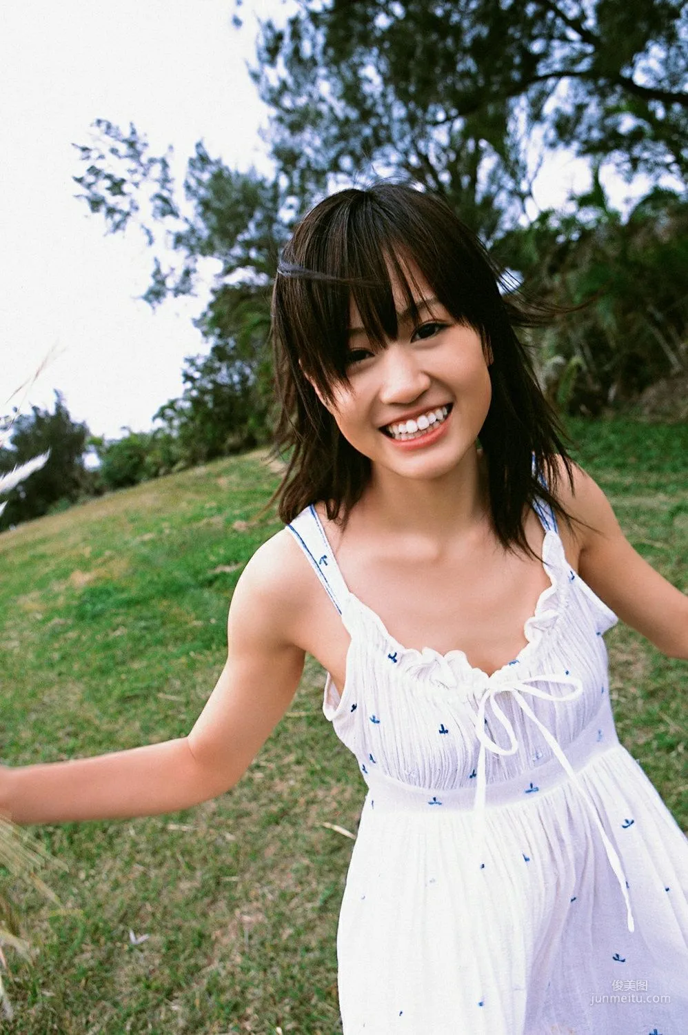 前田敦子《AKBのネ申、あっちゃん》写真集 [YS Web] Vol.27749
